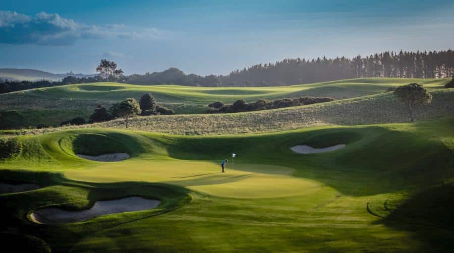 Kauri Cliffs 25 Years Later