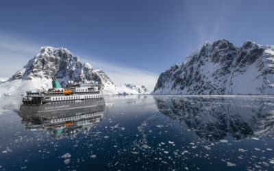 Aurora Expeditions: Explore Antarctic Peninsula